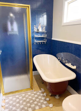 BATHROOM MAIN
