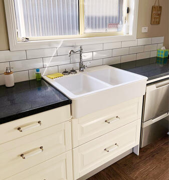 KITCHEN KITCHEN