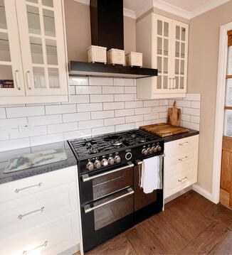 KITCHEN KITCHEN